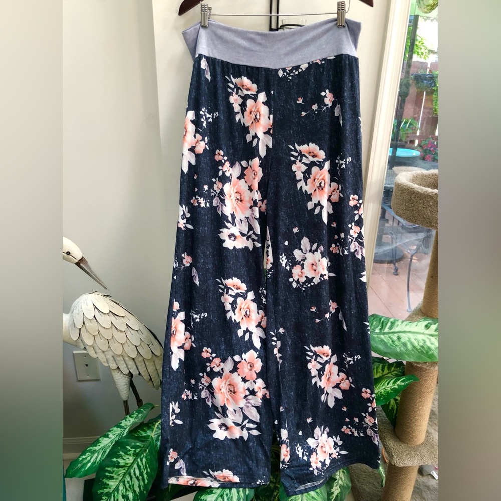Women's Navy Floral Wide-Leg Lounge Pants